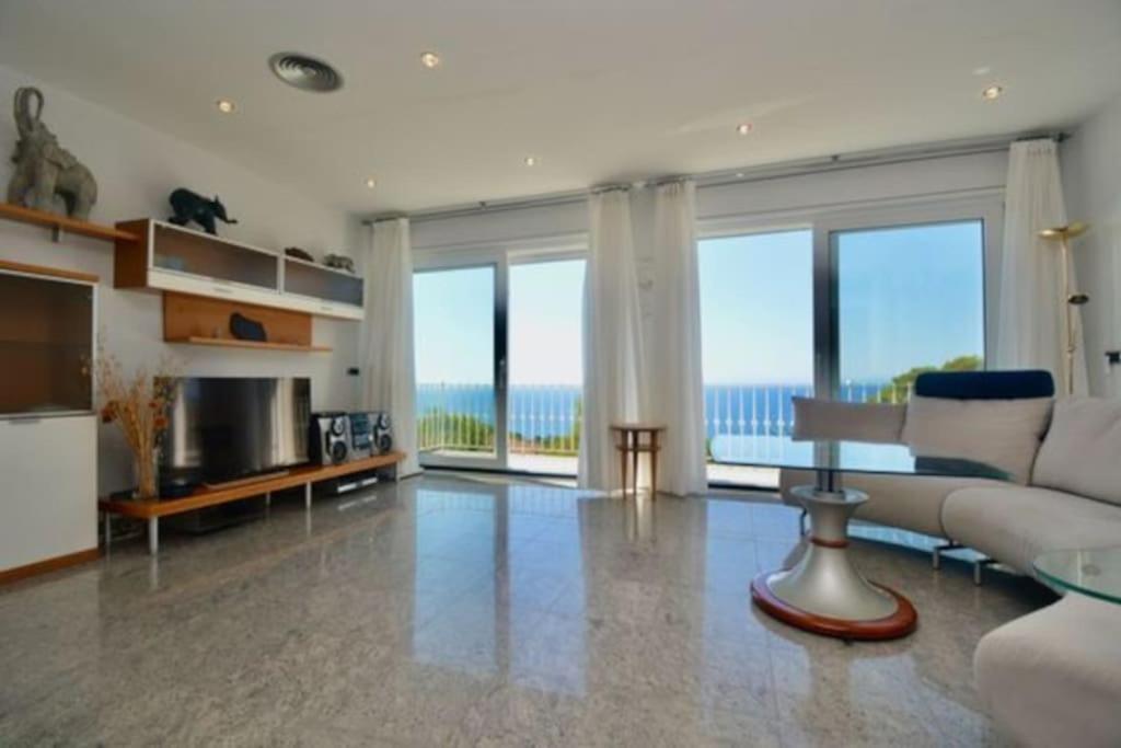 Villa En Platja De Aro With Pool 450M From The Beach プラヤ・デアロ エクステリア 写真